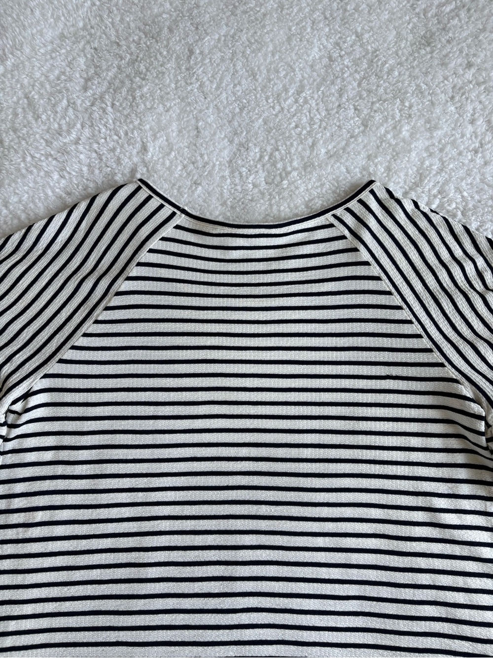 Max Studio London Striped Ruffle Sleeve Top - Size Medium - Picture 8 of 13
